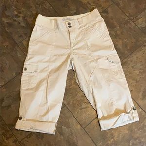 Lee Khaki Capri